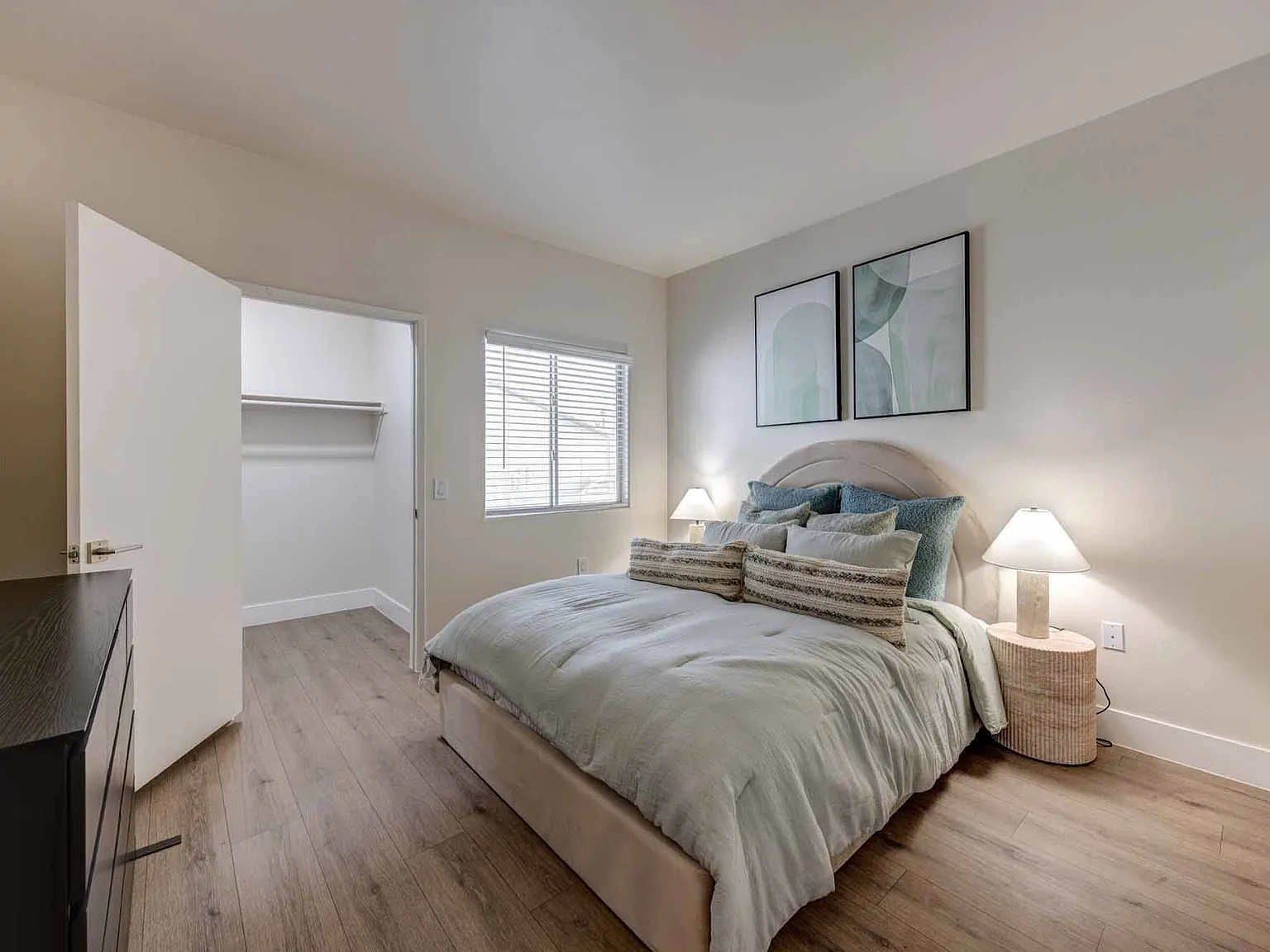 The Solena Apartments — Photo 3