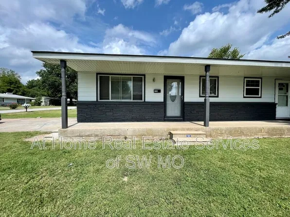 2154 S Delaware Ave, Springfield, MO 65804