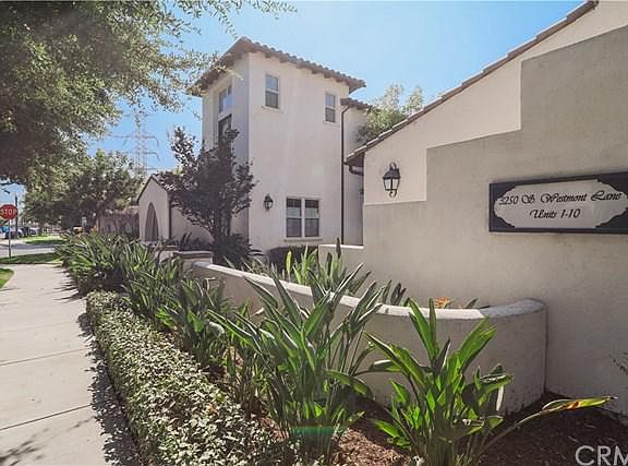 2nd image of 3250 S Westmont Ln APT 6
