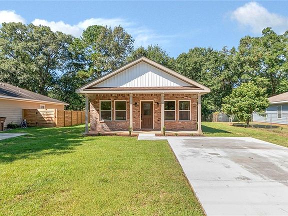 2nd image of 567 Felhorn Rd E