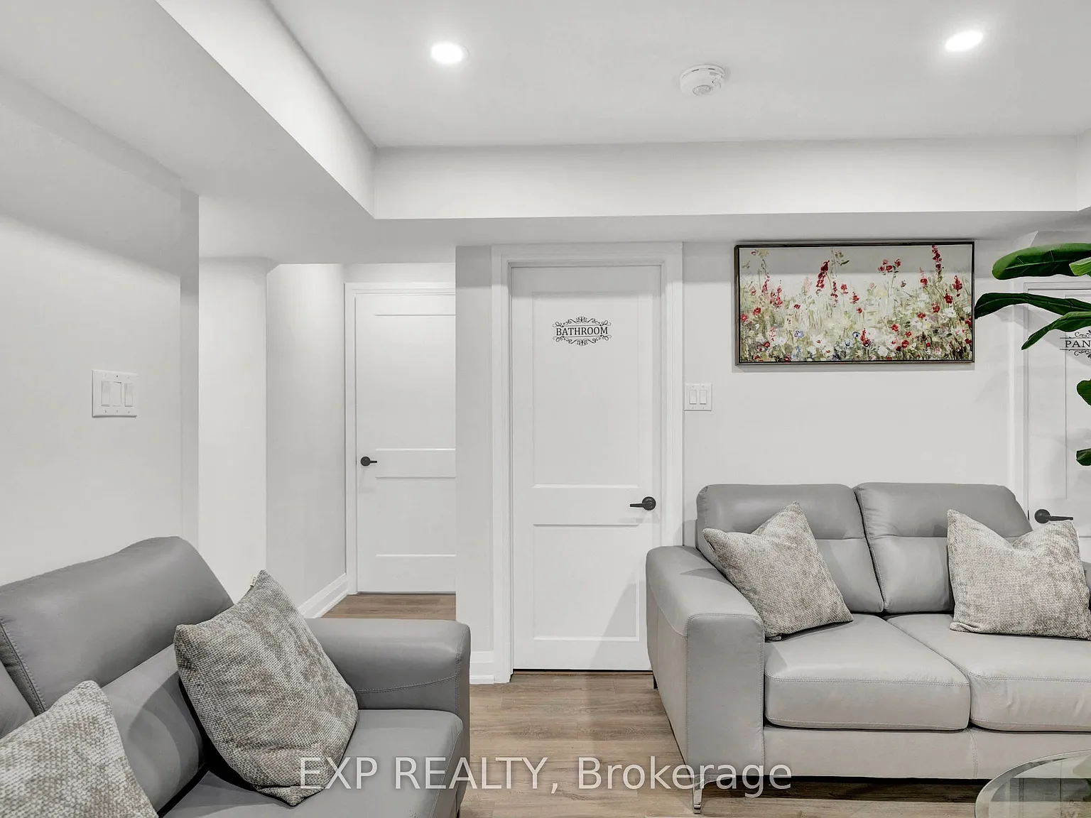 2 bed, $1,800 — Photo 4