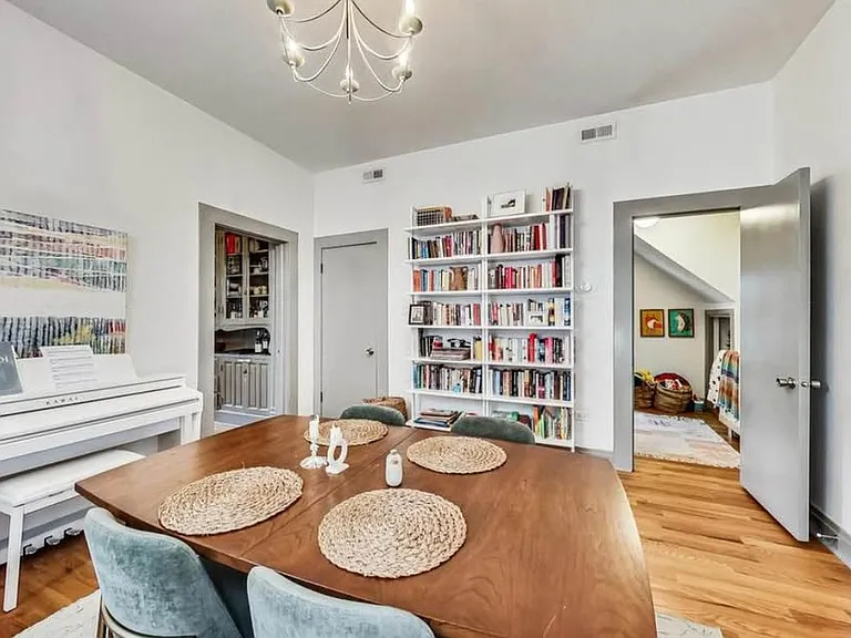 848 N Winchester Ave #1 — Photo 6