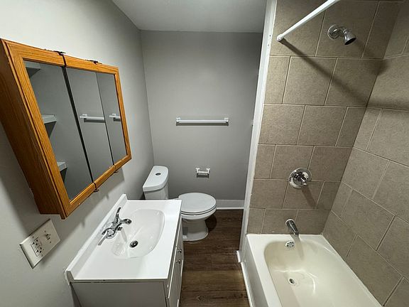 3rd image of 71 Willis St #1A