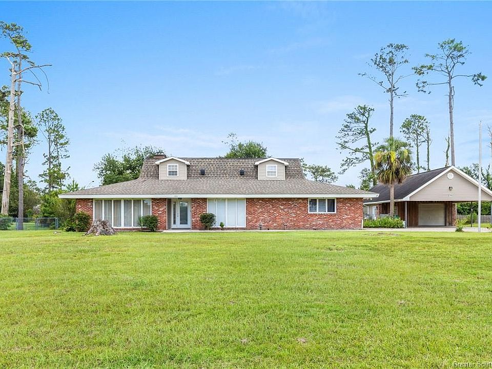 1st image of 284 W Park Manor Dr