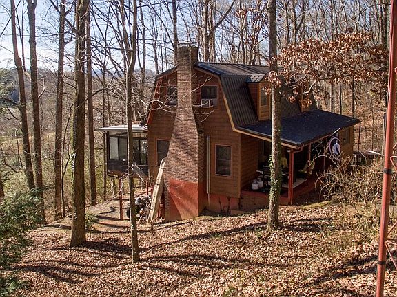 2nd image of 192 Downings Creek Ln