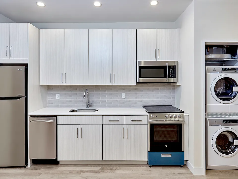 785 Saint Nicholas Ave #2R