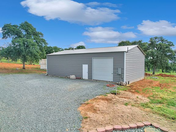 3rd image of 203 Tennessee Ln