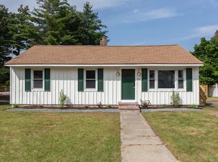 26 Adelaide St, Hudson, NH 03051