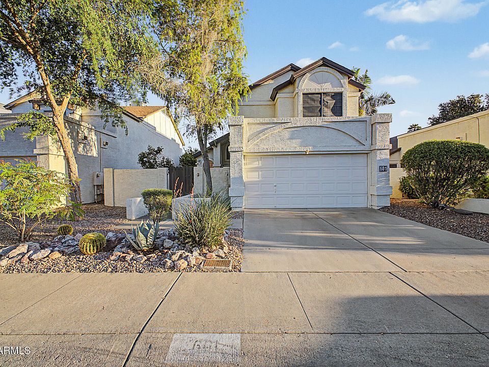 1st image of 601 E WESCOTT Drive