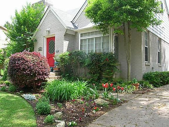 2nd image of 624 Misty Glen Ln