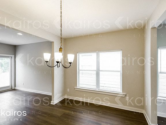 4th image of 14635 Griffin St