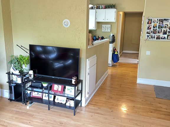 3rd image of 282 Harrison Ave Unit 4