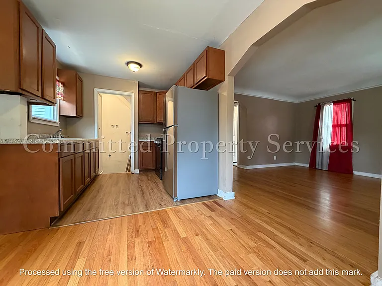 18536 Westmoreland Rd — Photo 3