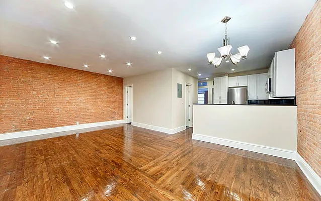 Rented by Compass | media 18