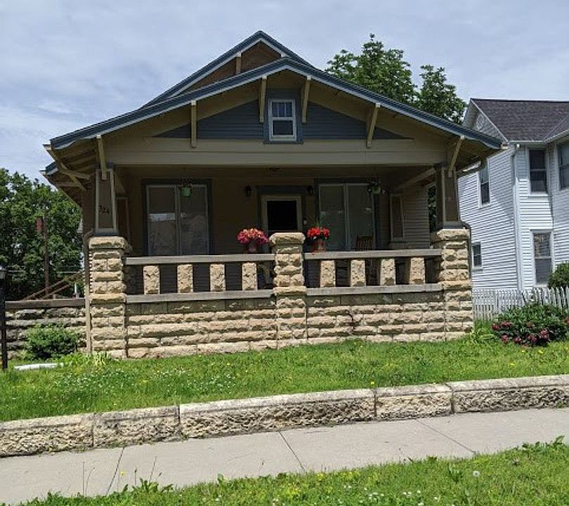 1st image of 324 W 5th St