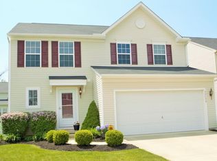 32033 Cottonwood Crst, North Ridgeville, OH 44039