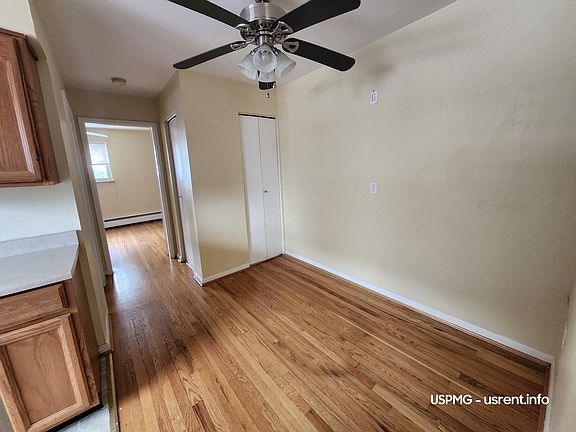 4th image of 3714 Drakewood Dr #3