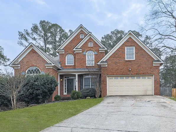 770 Heathland Dr, Roswell, GA 30075