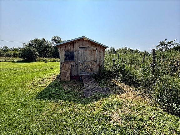 5th image of 25622 Oconner Rd