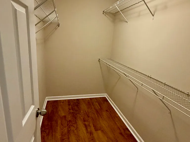 205 Shell Ct — Photo 12