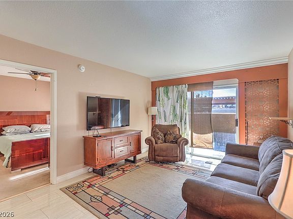 5th image of 8070 W Russell Rd Unit 1052