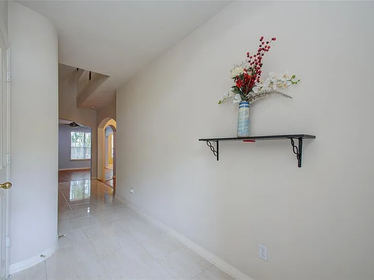 7511 S Linpar Ct — Photo 5