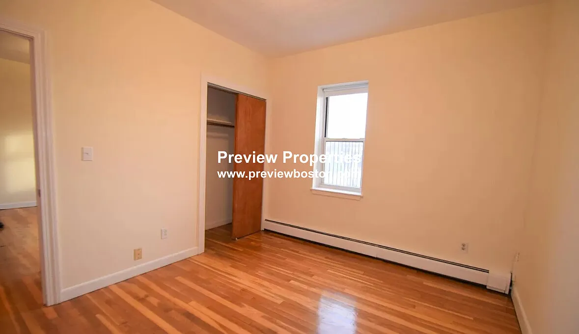 1 bed, 1.0 bath, $2,100 — Photo 3