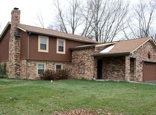 4619 W Quail Run Dr, New Palestine, IN