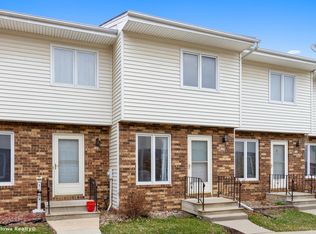 240 Holiday Cir #35, West Des Moines, IA 50265