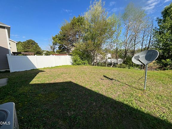 2nd image of 3669 Marshlane Way