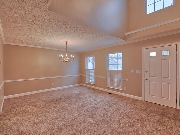 5th image of 6617 Hermitage Dr