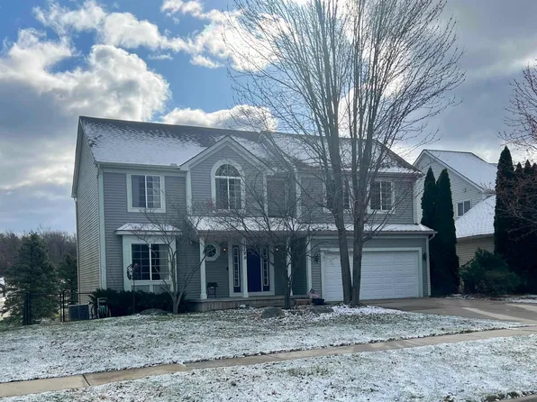 14199 Mulholland Dr, Bath, MI 48808