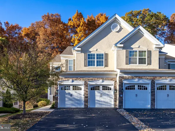 2923 Cottonwood Ln, Chester Springs, PA 19425