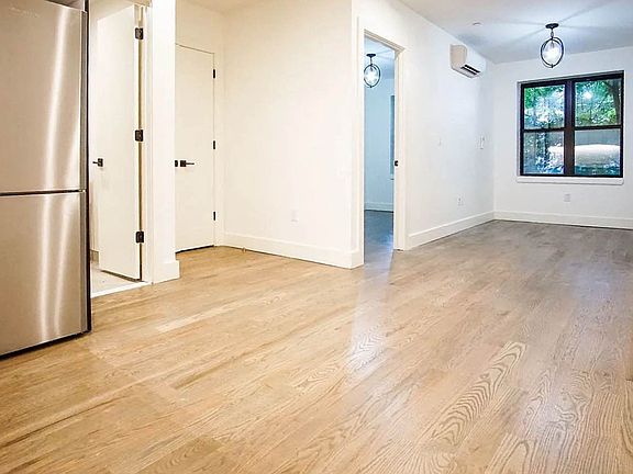 2nd image of 824 Saint Johns Pl #3H
