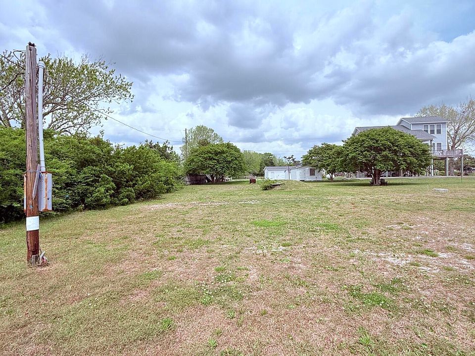 2nd image of 170 Frost Road