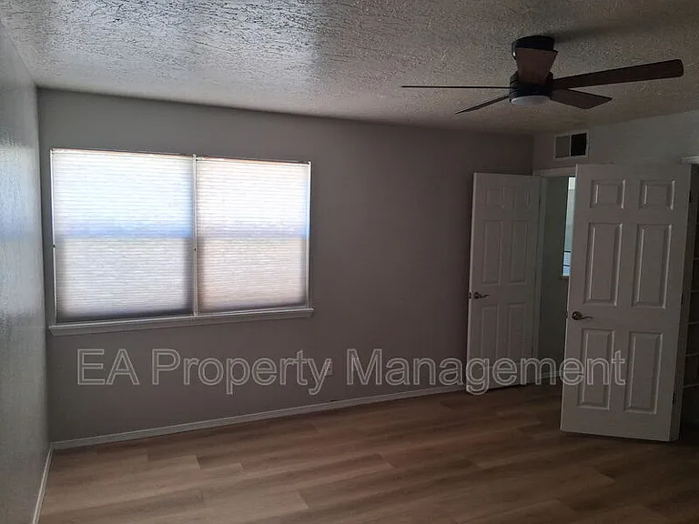 10354 Hendrix Rd NE — Photo 21