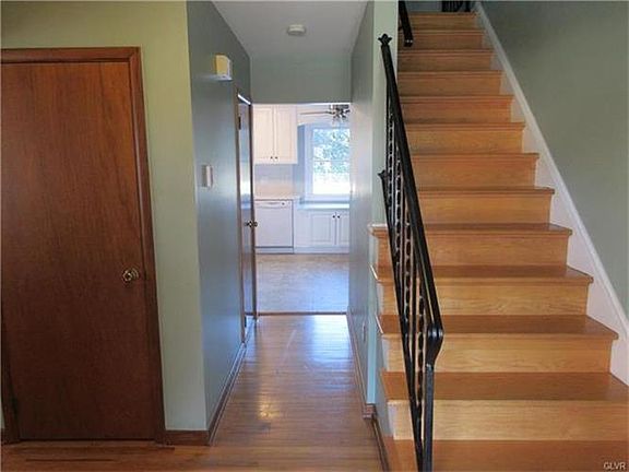 3rd image of 3558 Ironstone Ct