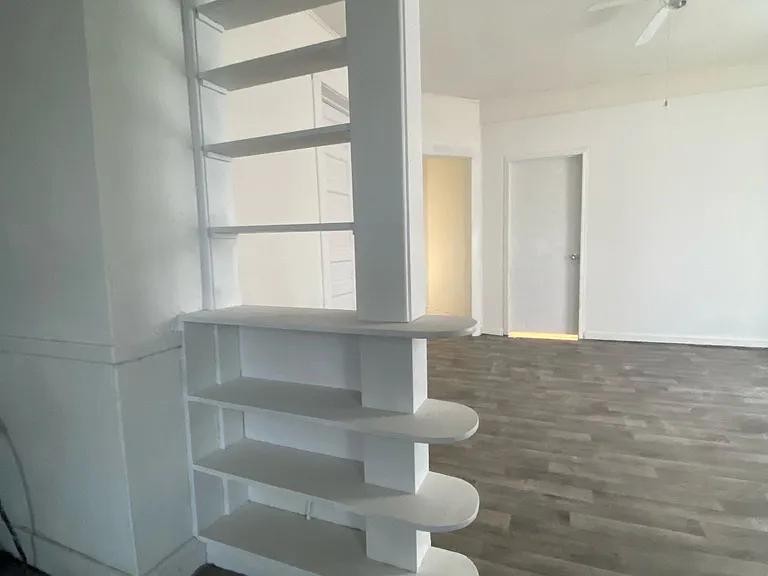 43 Allens Ave — Photo 5