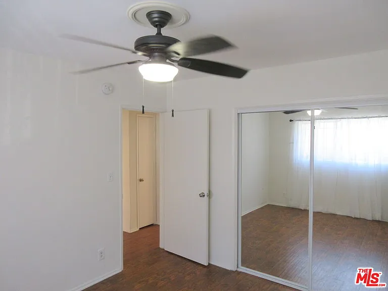 1400 N Fairfax Ave — Photo 14