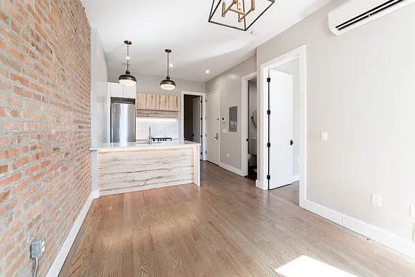 Rented by Maplewood Management | media 19