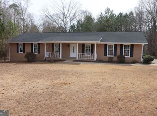 150 Bunny Ln, Fayetteville, GA 30215