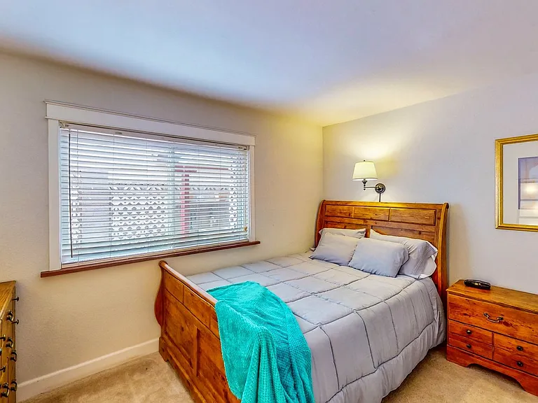 6543 Peachtree Ln — Photo 28