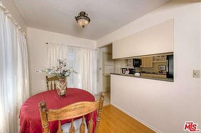 5th image of 6530 W 83rd St