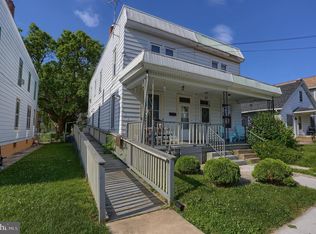 2713 Banks St, Harrisburg, PA 17103