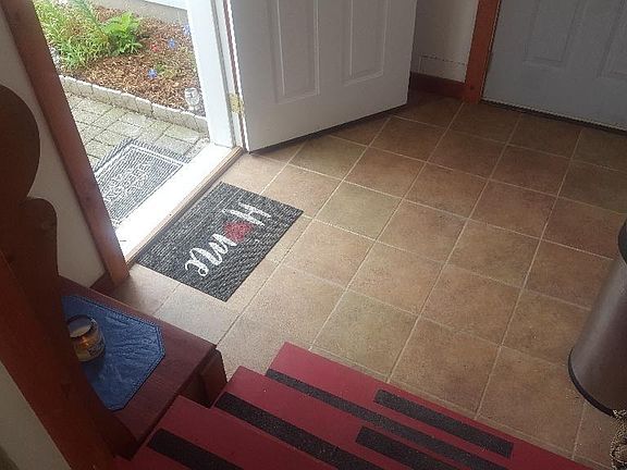 4th image of 56669 Appleblossom Dr