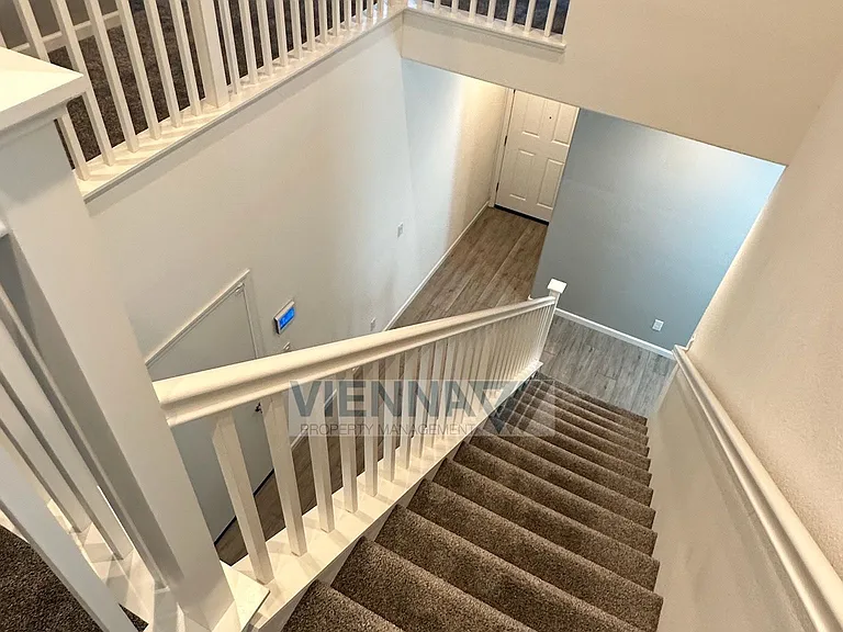 1347 Larkspur Dr — Photo 31