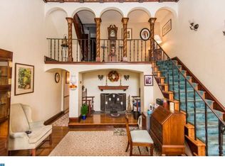 221 Richfield Rd, Upper Darby, PA 19082