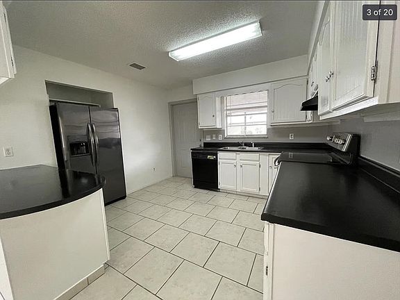 3rd image of 2385 88th Avenue