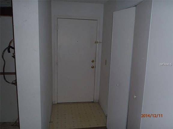 4th image of 648 Kenwick 105 Cir