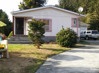 122 Redwood Dr, Klamath, CA 95548